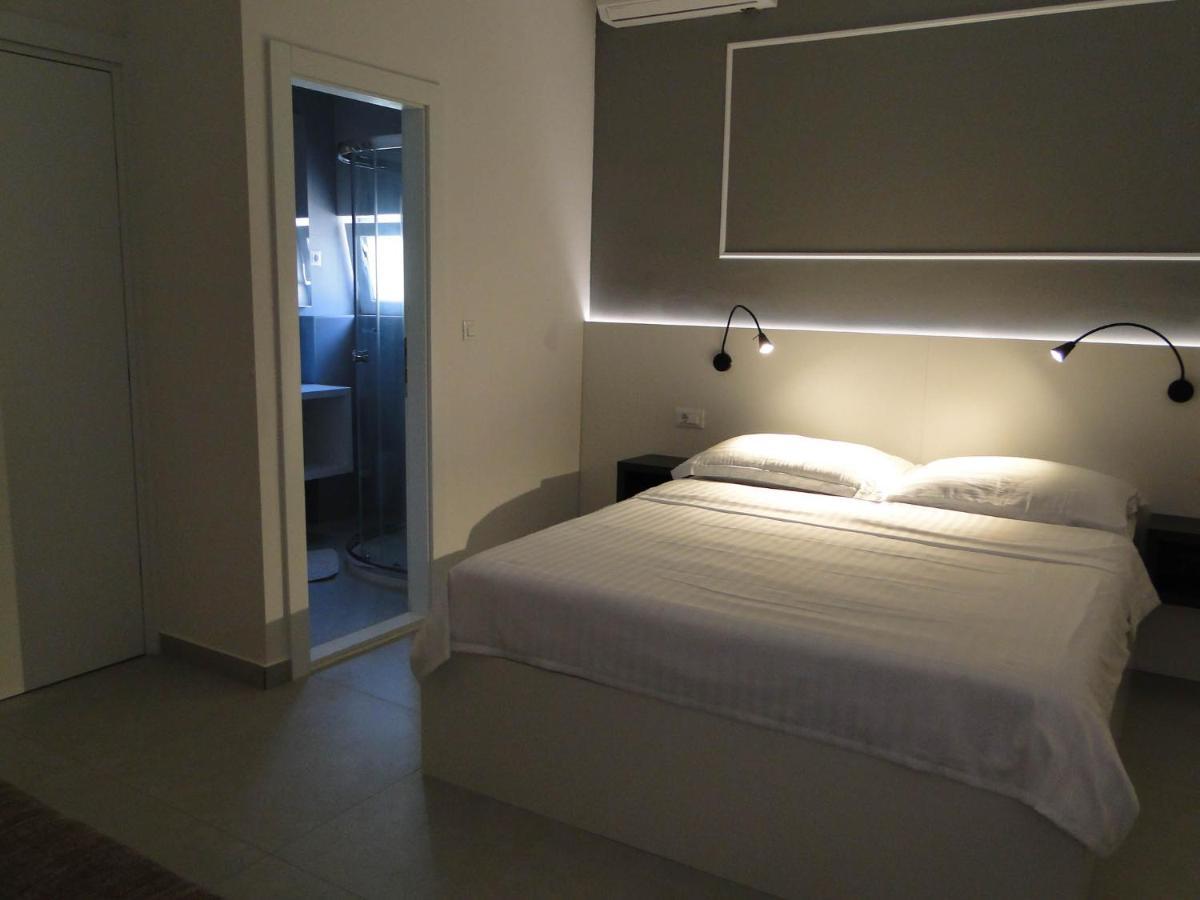 Rooms Tepli Bok Primosten Bagian luar foto