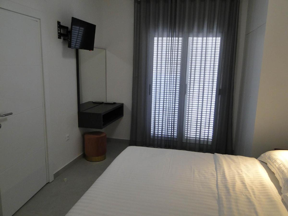 Rooms Tepli Bok Primosten Bagian luar foto